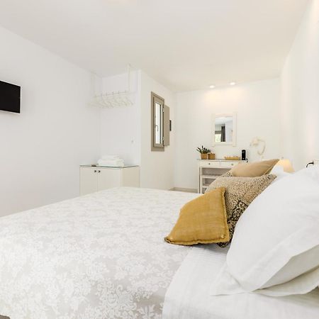 Perivoli Rooms Páros Eksteriør bilde