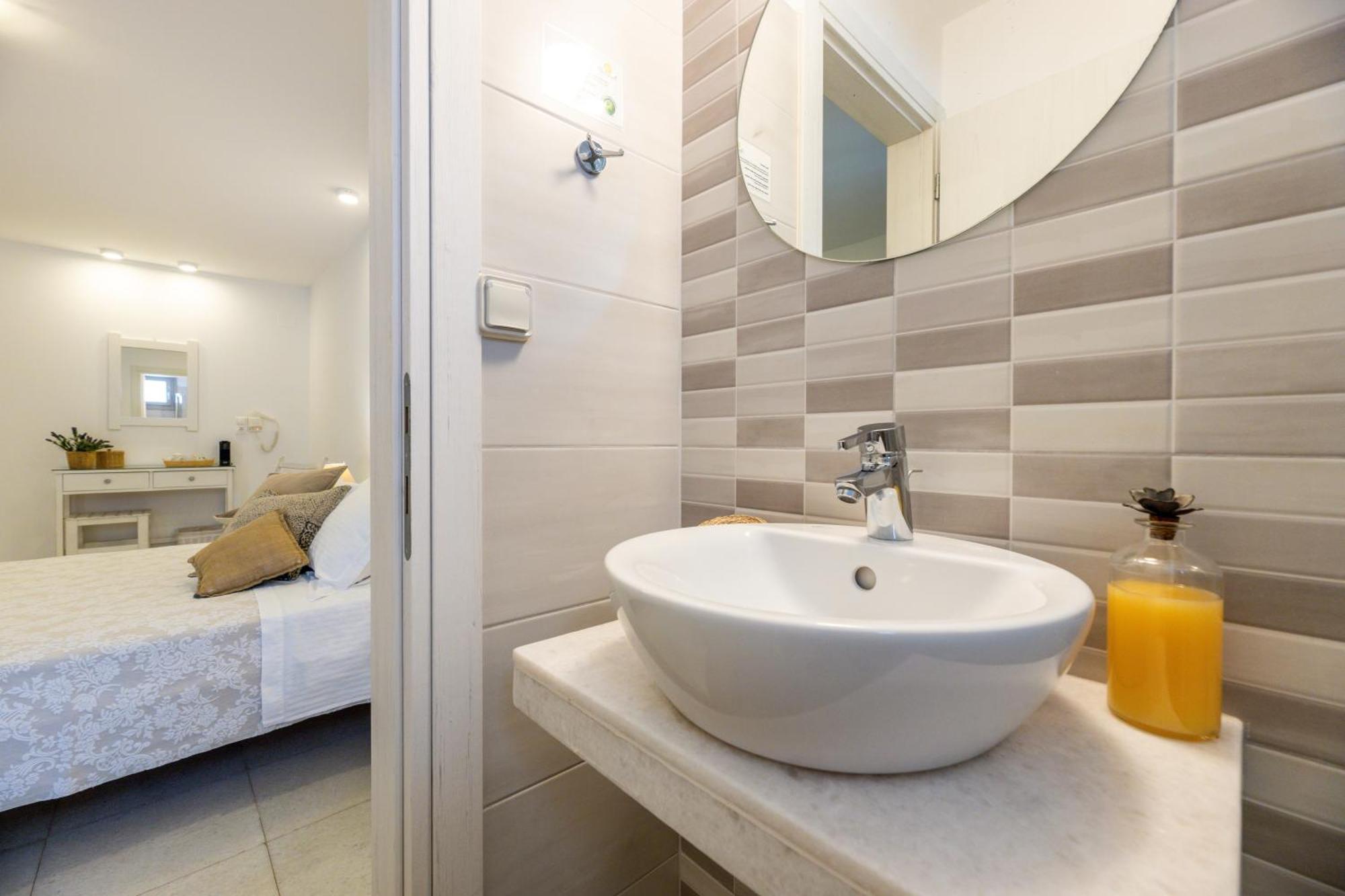 Perivoli Rooms Páros Rom bilde