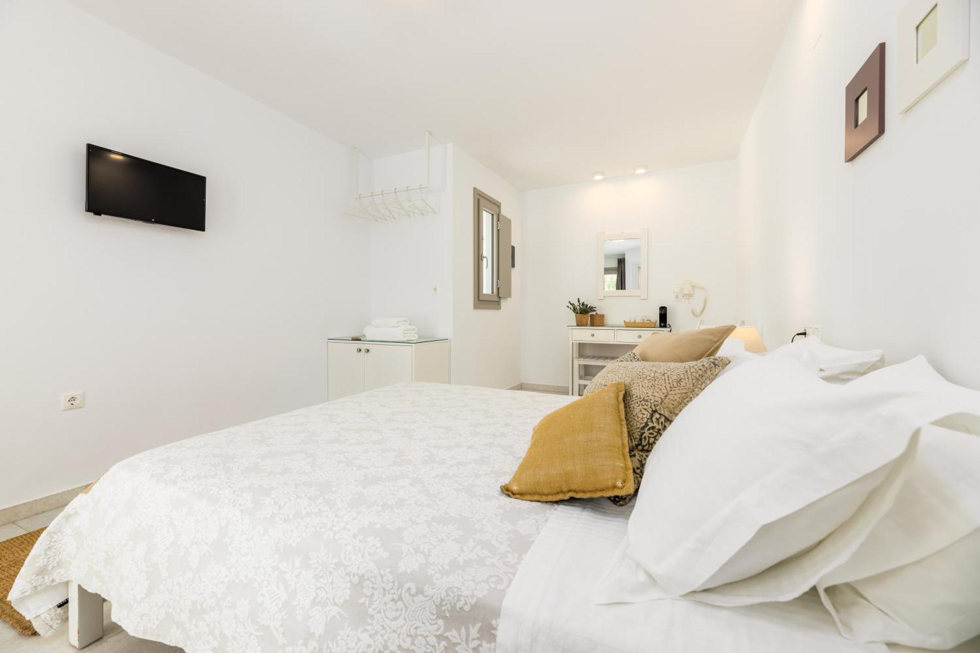Perivoli Rooms Páros Eksteriør bilde